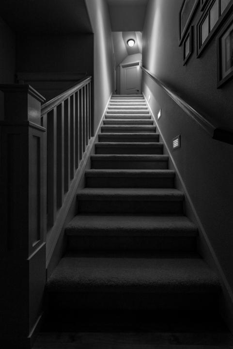 Top of outlet stairs light